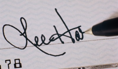 注冊香港公司跟內(nèi)地公司名字可以一樣嗎？